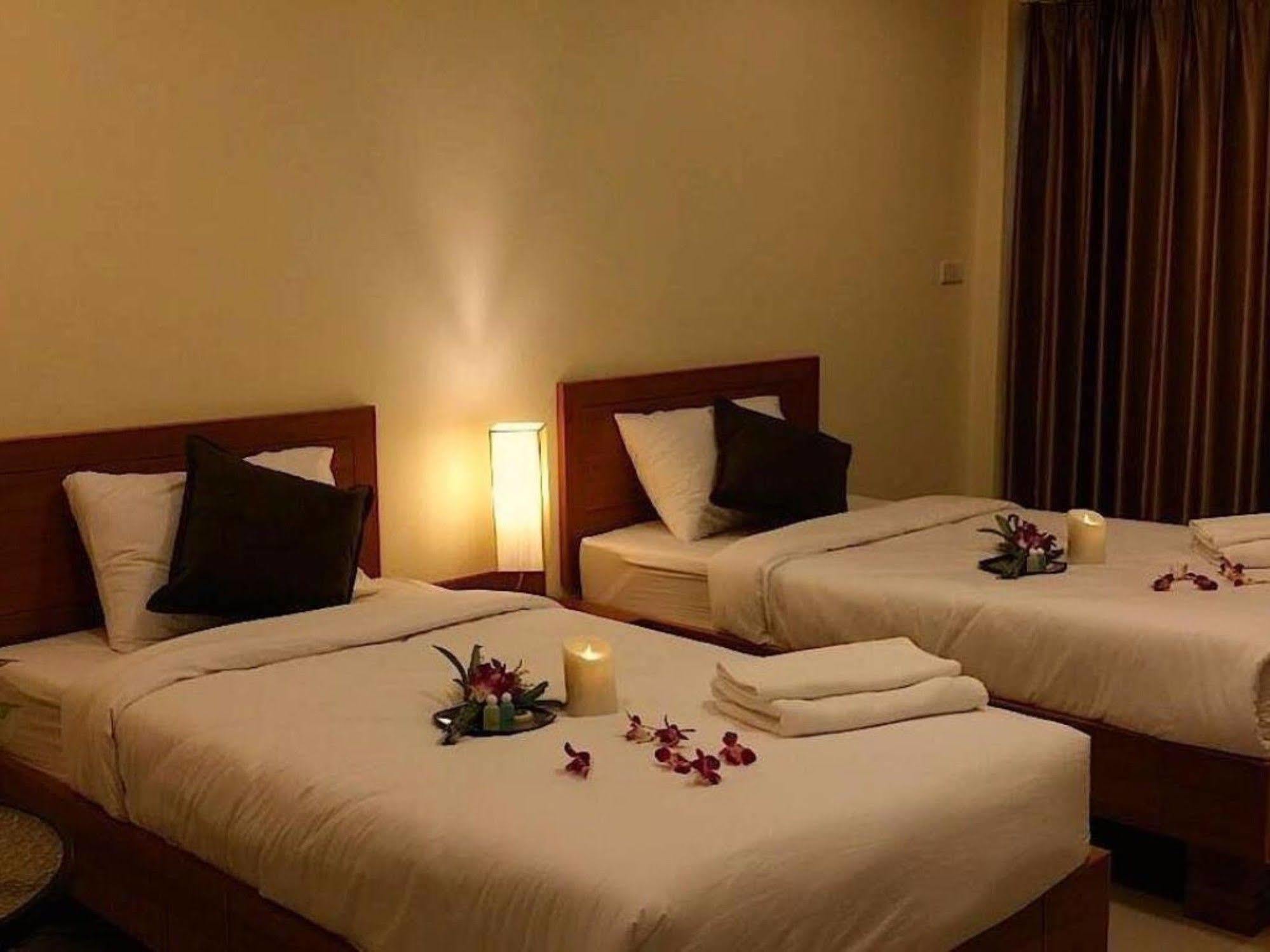 Lita Place Roi Et Εξωτερικό φωτογραφία